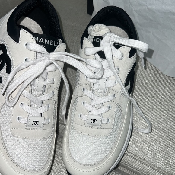- Chanel sneakers - Picture 5 of 7